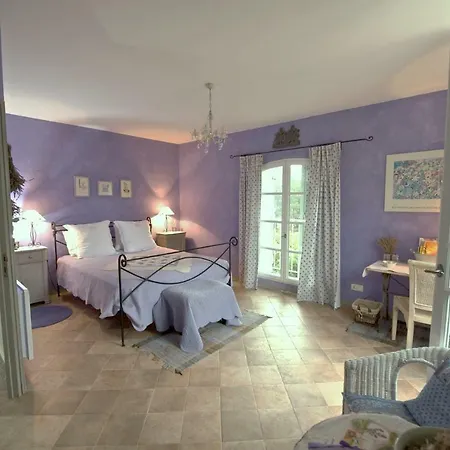 Le Clos Des Freres Gris ベッド・アンド・ブレックファスト